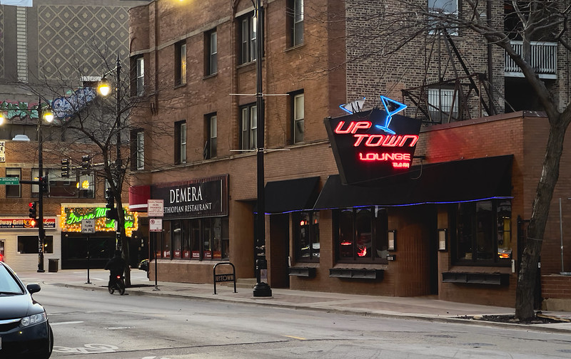 chicago bars closing time